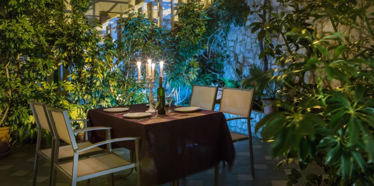 Apartments Carol Cavtat Bagian luar foto